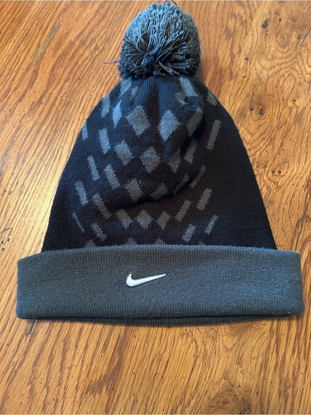 Nike Elite Hat with Pom Pom